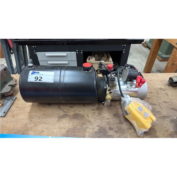 HYDRAULIC PUMP WITH REMOTE - 12 VOLTS, 210 AMPS, 2600 RPM