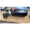 Image 2 : HYDRAULIC PUMP WITH REMOTE - 12 VOLTS, 210 AMPS, 2600 RPM