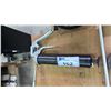Image 1 : GREASE GUN