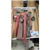 Image 1 : ASSORTED SIZE PIPE CLAMPS & METAL SPIKES