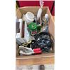 Image 2 : BOX OF ASSORTED ITEMS INCLUDING; LEVEL, SANDING STRIPS, SURE SHOT MILWAUKEE SPRAYER & MORE