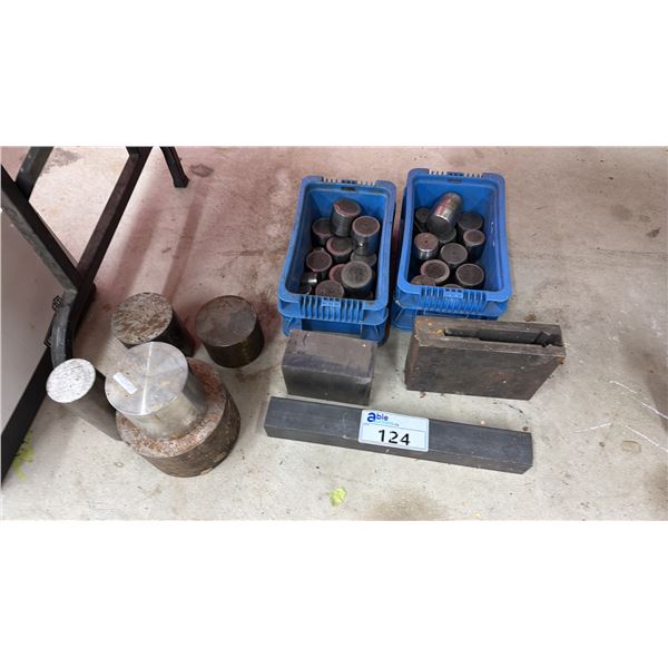 ASSORTED METAL ITEMS INCLUDING; WEIGHTS, CYLINDRICAL PIECES, SOLID BAR & MORE