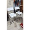 Image 1 : 2 FOLDING BAR HEIGHT CHAIRS
