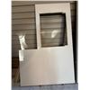 Image 2 : 80.5 INCH LONG AND 26 INCH DEEP. +67.5 INCHES LONG AND 26 INCH DEEP. CORIAN COUNTERTOP.