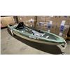 Image 7 : PELICAN SENTINEL 100X ANGLER 9'6"L X 30"W SIT-ON-TOP FISHING KAYAK