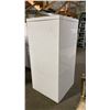 Image 3 : WHITE METAL SINGLE DOOR LOCKING EMERGENCY SUPPLIES CABINET WITH KEY APPROX 23"W X 23"D X 48"H