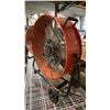 Image 3 : COMMERCIAL ELECTRIC ORANGE METAL MOBILE FLOOR FAN