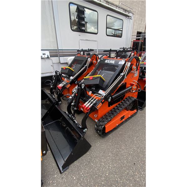 SDLOOL SL36C ORANGE 420CC GAS POWERED RUBBER TRACK STAND ON MINI SKID STEER LOADER WITH 42"W