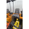Image 5 : VICSEC VC15 YELLOW 13.5 HP GAS POWERED RUBBER TRACK MINI EXCAVATOR WITH ATTACHED DIGGING BUCKET,