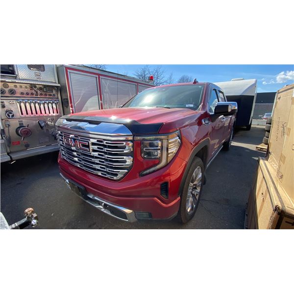 2024 GMC SIERRA 1500 DENALI, 4DR CREW CAB PU, RED, VIN 3GTUUGE88RG114835,
