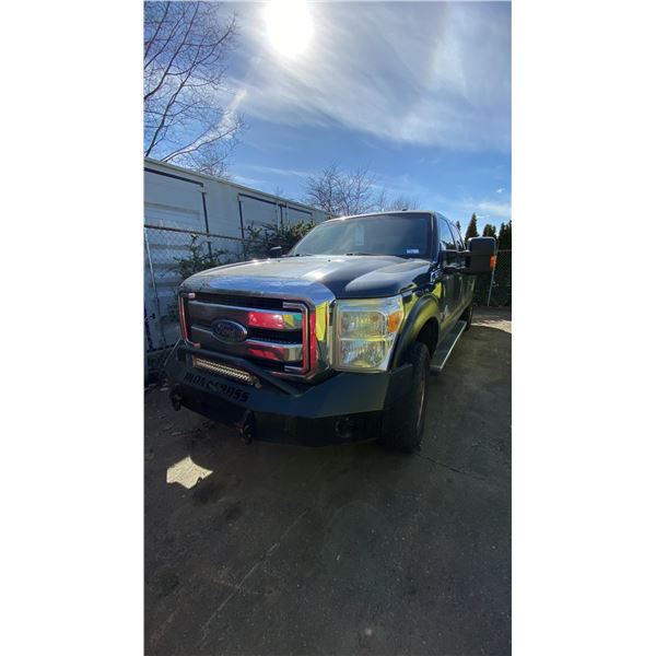 2015 FORD F350 LARIAT SUPERDUTY, 4DR CREW CAB PU, BLUE, VIN 1FT8W3BT3FEA79136,