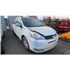 Image 4 : 2004 TOYOTA SIENNA LE, 4DR VAN, WHITE, VIN 5TDZA23C74S008668,