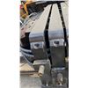 Image 3 : GIYI GY-SF60, SKID STEER 60" HYDRAULIC SIDE SHIFT PALLET FORK ATTACHMENT