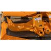 Image 2 : 303 YELLOW RIPPER CLAW EXCAVATOR ATTACHMENT