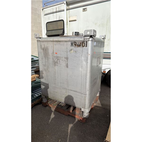 CLAWSON CONTAINER CO. STAINLESS STEEL STORAGE TANK, APPROX 40" X 47" X 63"H