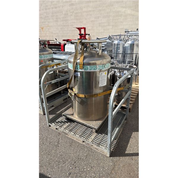 LARGE STAINLESS STEEL MOBILE LABORATORY OXYGEN TANK ON GALVANIZED MAN LIFT PLATFORM