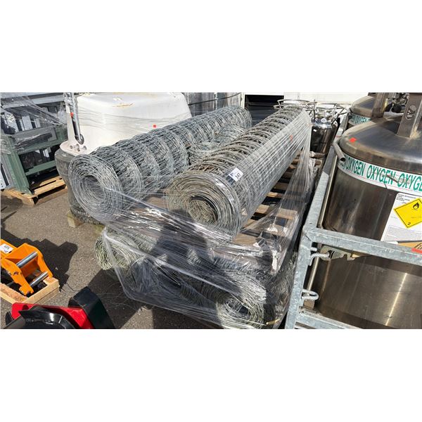 5 LARGE ROLLS OF 7' FIXED KNOT WIRE METAL FENCING & 2 BUNDLES OF BARBED WIRE