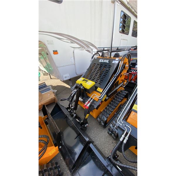 SDLOOL SL360T YELLOW 420CC GAS POWERED RUBBER TRACK STAND ON MINI SKID STEER LOADER WITH 42"W