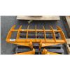 Image 3 : 303 YELLOW 16" GRASS RAKE EXCAVATOR ATTACHMENT