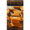 Image 2 : 307 YELLOW RIPPER CLAW EXCAVATOR ATTACHMENT