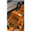 Image 3 : 303 YELLOW 24" DIGGING BUCKET EXCAVATOR ATTACHMENT