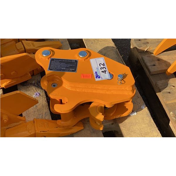 K302 EXCAVATOR QUICK HITCH EXCAVATOR ATTACHMENT