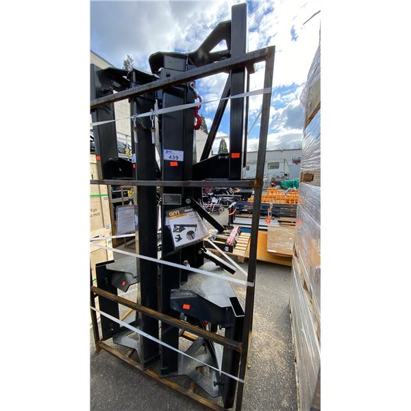 GIYI FORKLIFT TELESCOPIC BOOM, MAX LENGTH 132", MAX LOAD 3300 LBS