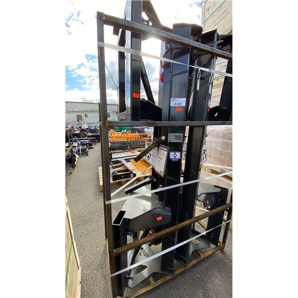 GIYI FORKLIFT TELESCOPIC BOOM, MAX LENGTH 132", MAX LOAD 3300 LBS