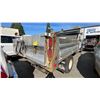 Image 3 : 2016 FORD F550 SUPERDUTY XLT, 4DR EXT DUMP TRUCK, WHITE, VIN 1FD0X5HY6GEA33743,