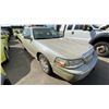 Image 4 : 2004 LINCOLN TOWNCAR ULTIMATE, 4DRSD, GREY, VIN 1LNHM83W34Y678654,