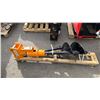 Image 1 : EXCAVATOR DRIVE MOTOR ATTACHMENT WITH 16" AUGER & AUGER EXTENSION