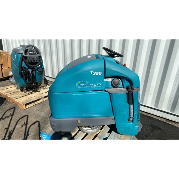 TENNANT T350 COMMERCIAL ELECTRIC STANDING RIDE FLOOR CLEANING SYSTEM *NO KEYS*