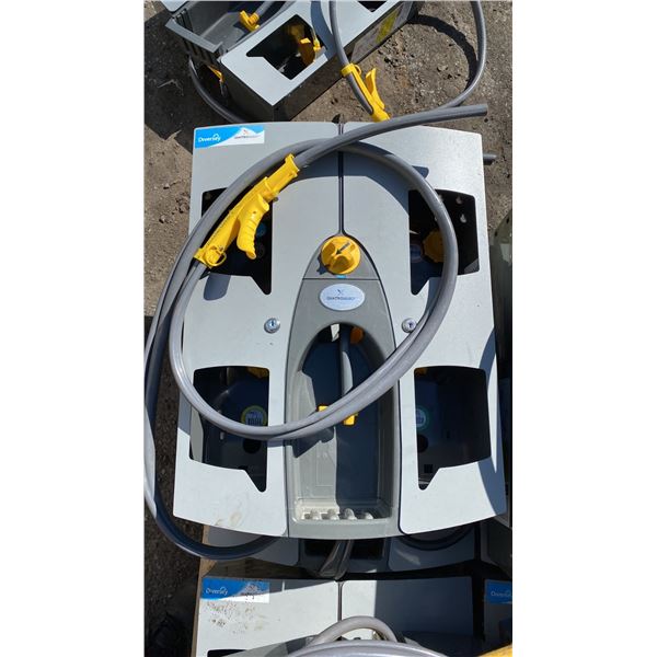 DIVERSEY QUATTRO SELECT COMMERCIAL WALL HUNG 4 STATION MULTI CLEANING DISPENSER STATION