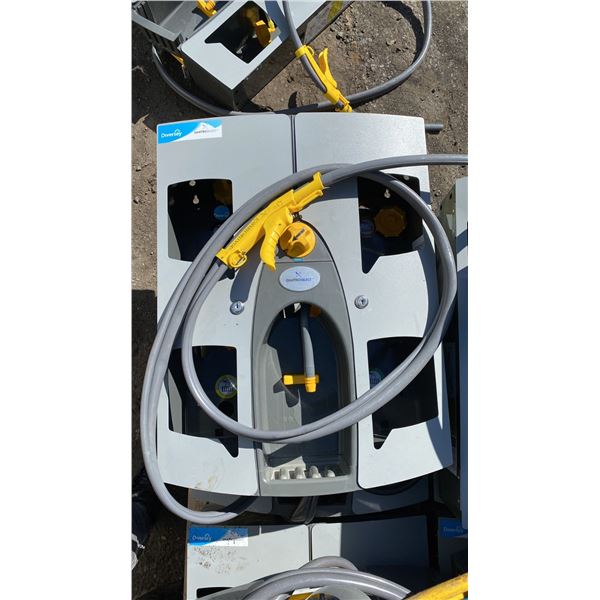 DIVERSEY QUATTRO SELECT COMMERCIAL WALL HUNG 4 STATION MULTI CLEANING DISPENSER STATION