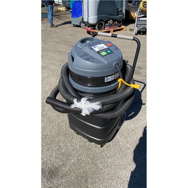 TENNANT V-WD-24 COMMERCIAL ELECTRIC WALK BEHIND JANITORIAL VACUUM *HAS WAND, HAS HOSE*