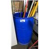 Image 2 : BLUE PLASTIC BARREL OF ASSORTED LEVELS, SQUEEGEES, CROWBAR, EXTENSION POLE & CUSTOM