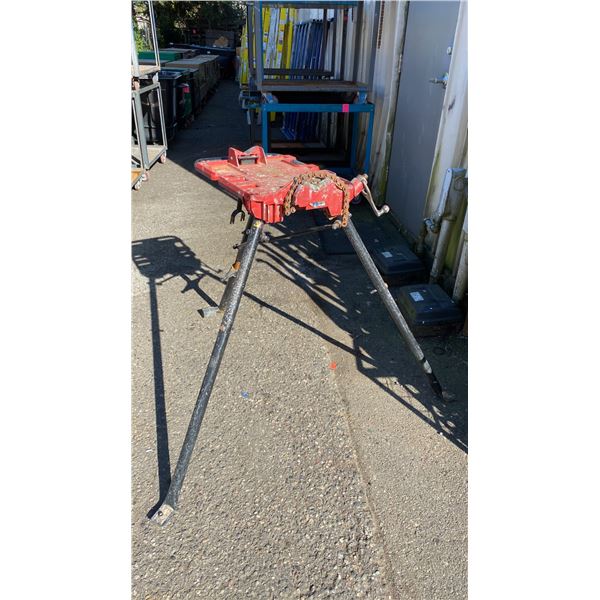 PAIR OF MILWAUKEE INDUSTRIAL FOLDING PIPE TRIPODS