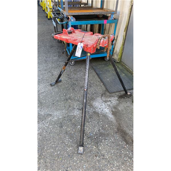 PAIR OF MILWAUKEE INDUSTRIAL FOLDING PIPE TRIPODS