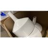 Image 2 : 3 LARGE PORCELAIN LABORATORY FUNNELS & LARGE GLASS JAR