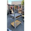 Image 4 : 2 GREY METAL 2 TIER UTILITY CARTS WITH 1 BENCH CHAIN VICE