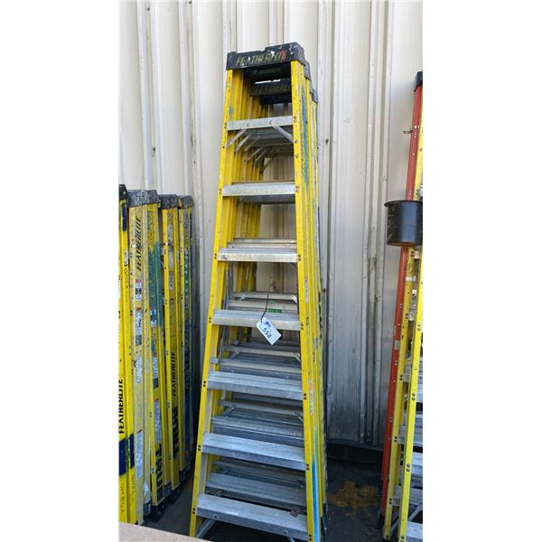 4 FEATHERLITE YELLOW 8' LADDERS