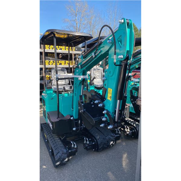 AGT INDUSTRIAL MH13RX TEAL GAS POWERED 13.5HP RUBBER TRACK MINI EXCAVATOR WITH ATTACHED DIGGING