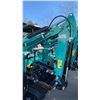 Image 6 : AGT INDUSTRIAL MH13RX TEAL GAS POWERED 13.5HP RUBBER TRACK MINI EXCAVATOR WITH ATTACHED DIGGING