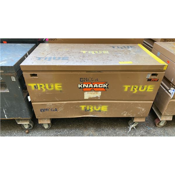 KNAACK BROWN METAL MOBILE JOB BOX APPROX 60"L X 24"D X 35"H