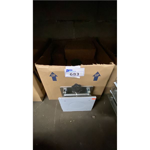 BOX OF LAB JACK STANDS