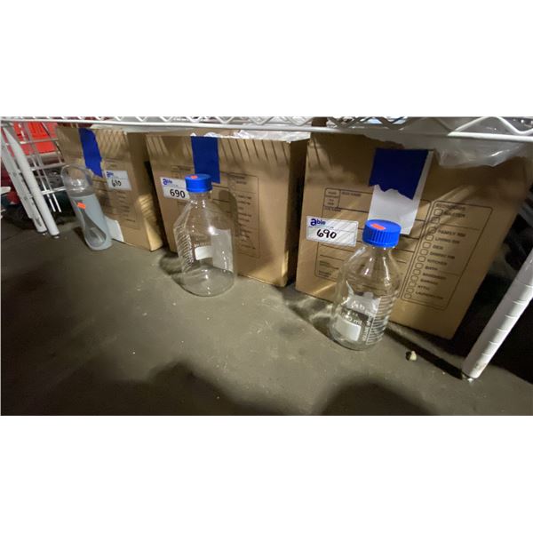 SHELF OF ASSORTED LABORATORY GLASSWARE