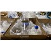 Image 3 : 2 BOXES OF ASSORTED LABORATORY GRADE GLASS BEAKERS