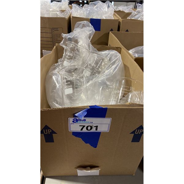 BOX OF LABORATORY GLASS BEAKERS