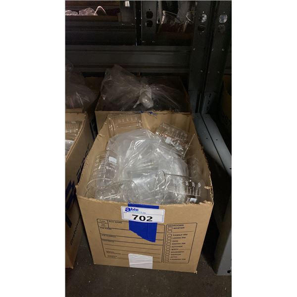 2 BOXES OF LABORATORY GLASS BEAKERS