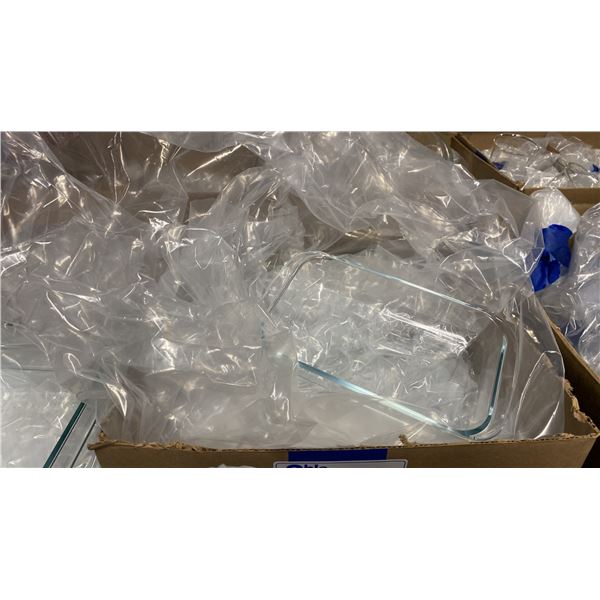 BOX OF GLASS LABORATORY TRAYS / BAKING DISHES